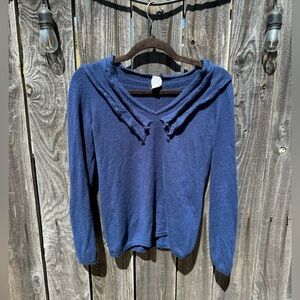 TSE Sapphire Blue Cashmere V Neck Sweater with Ruffles along Neckline. Sz Medium